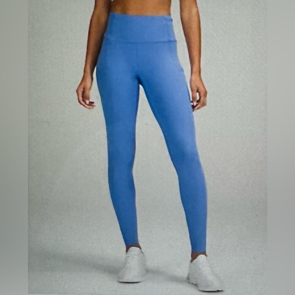 Lululemon Fast and Free Brushed Fabric High-Rise Tight 28”- size 6